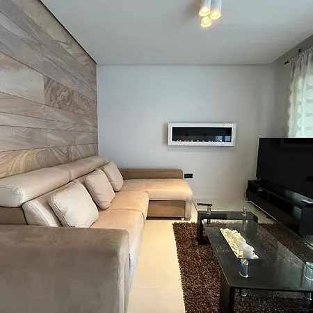 Bioko I Cabo Roig - Garden, Wifi, Parking, Pool & Sea View Apartment *